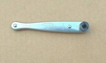 Revolver nipple wrench