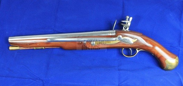 Czarnoprochowy angielski pistolet skałkowy marynarki .62